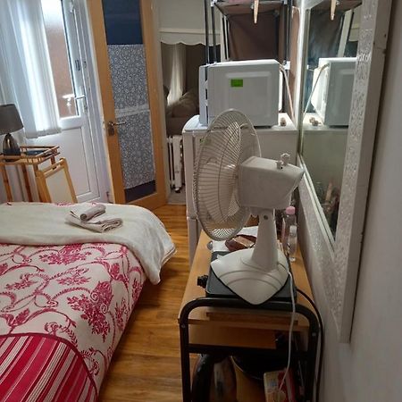 Larchmont Stay Side En Suite With Small Double Bed Leicester Exteriör bild